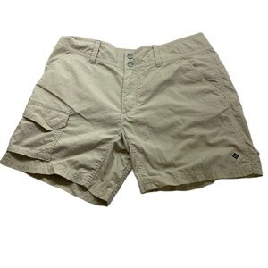 Columbia - Khaki Shorts - Size 6